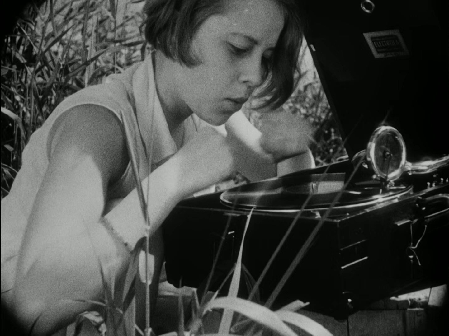 1930 星期天的人们 People On Sunday.mkv_20250717_005251.294.jpg