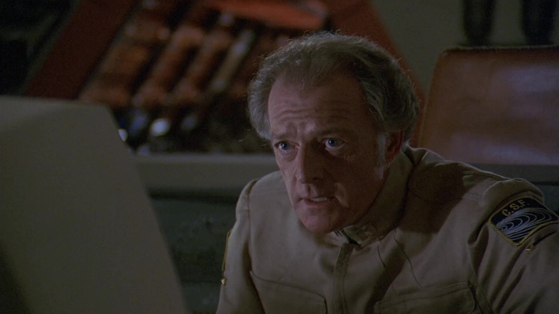 杀出银河系.Galaxy of Terror.1981.CN.mkv_20250723_103721.708.jpg