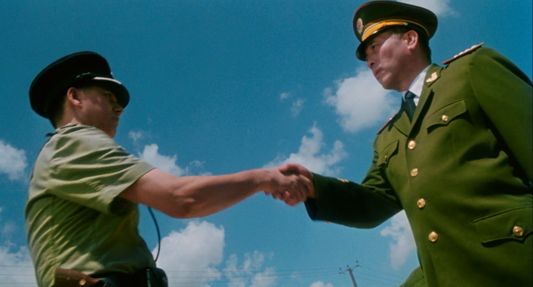 1994.中南海保镖(93分钟).1080P.国粤中字 .mkv_20250729_023809.643.jpg