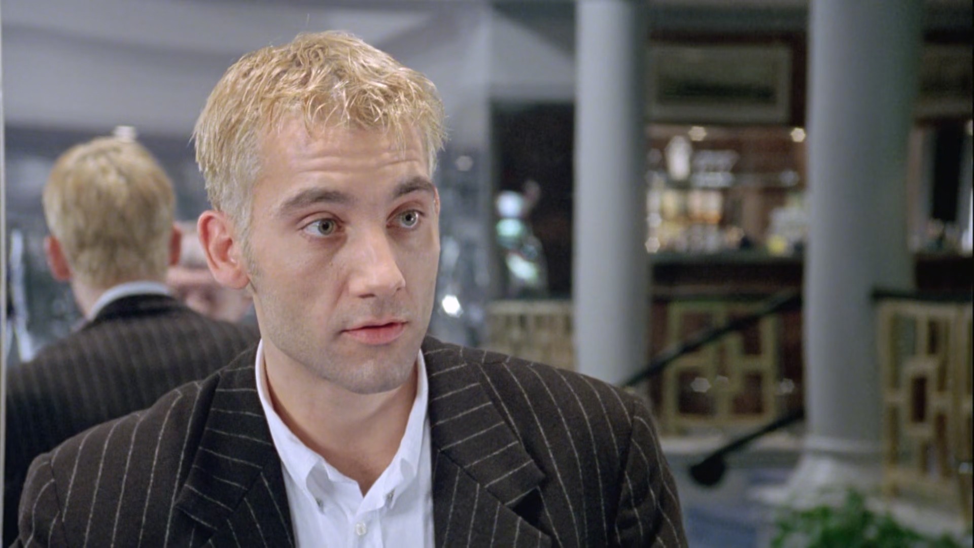 Croupier.1998.1080p.BluRay.x265-RARBG-bylh (1).mkv_20250730_232900.323.jpg