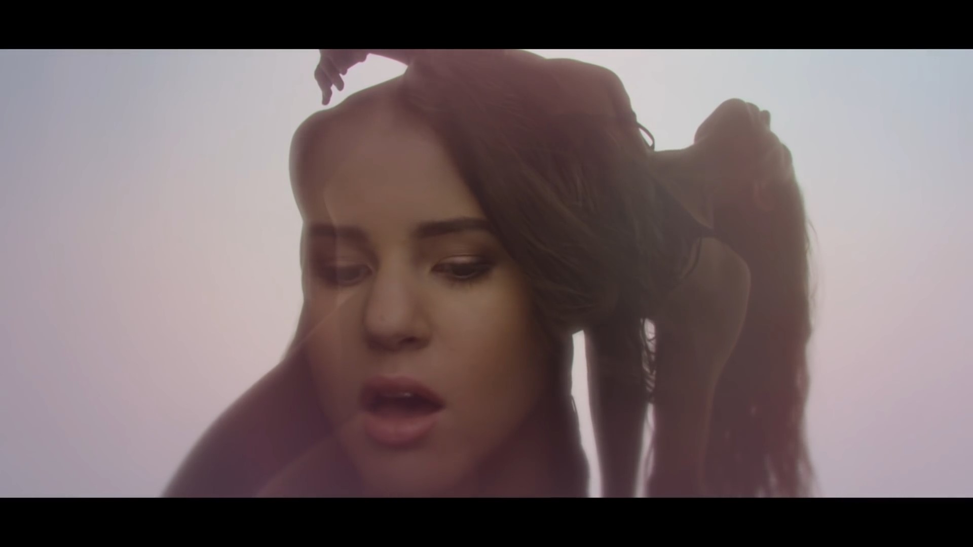 Marina Kaye & Heaven-00_04_09-2025_08_01_22_32_49.jpg