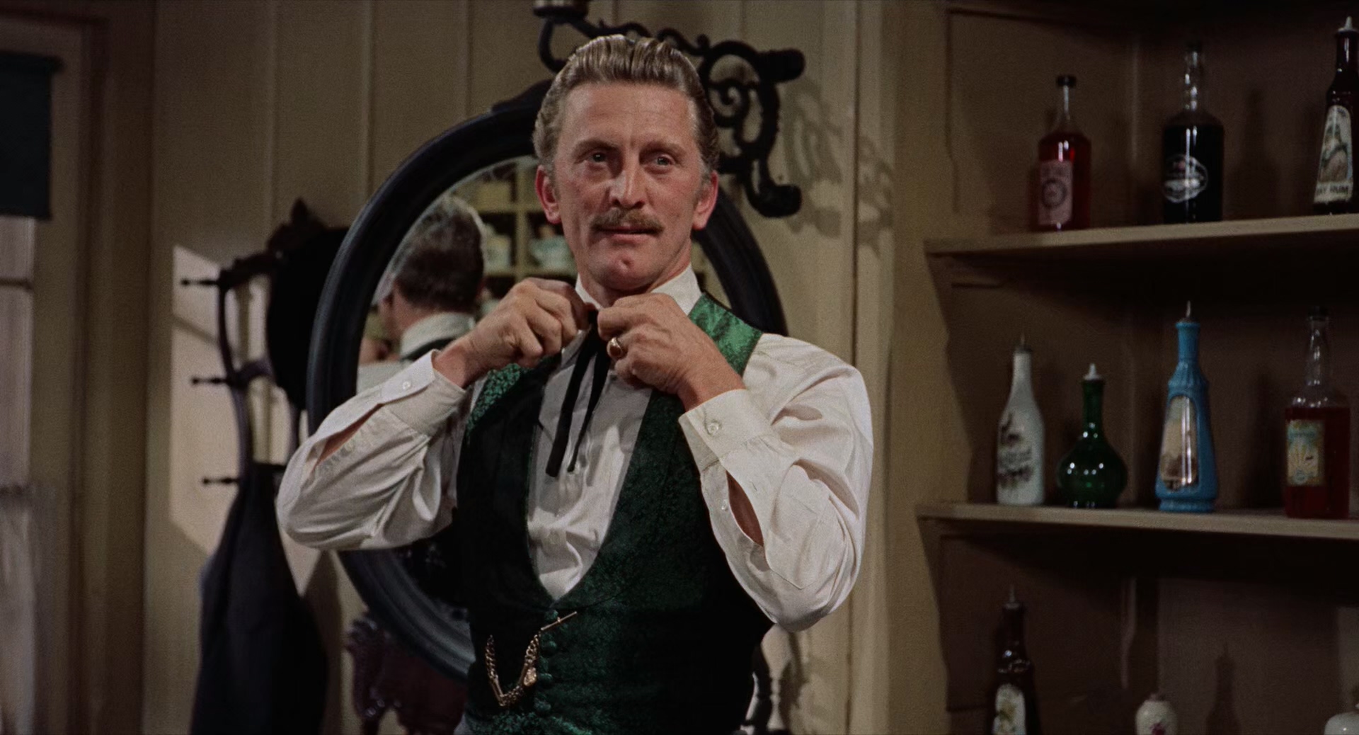 Gunfight at the O.K. Corral 1957 Remastered 1080p BluRay HEVC x265 5.1-bylh.mkv_.jpg