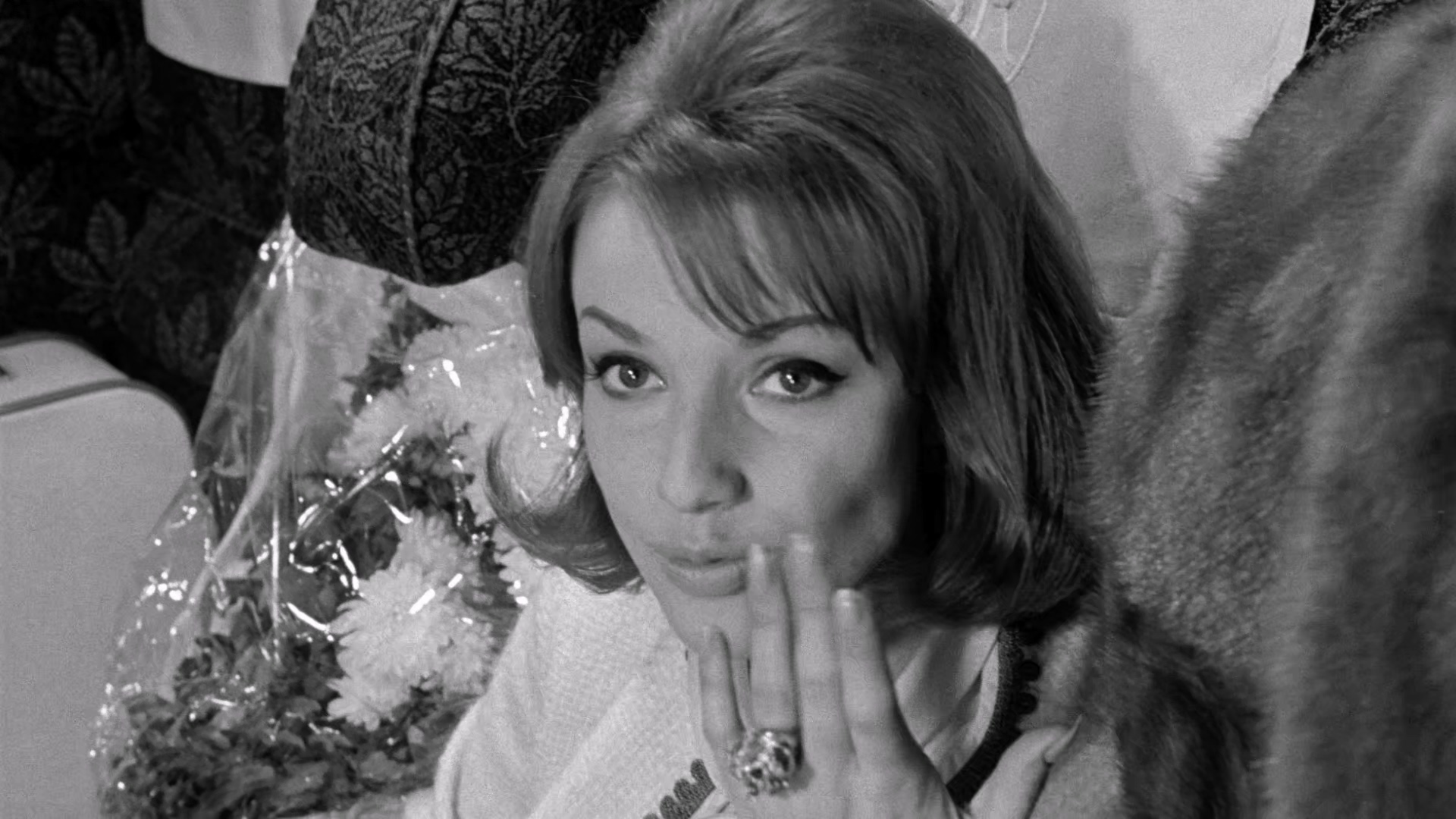 1964 一夜狂欢 A Hard Day's Night 1964.mkv_20250811_135021.221.jpg