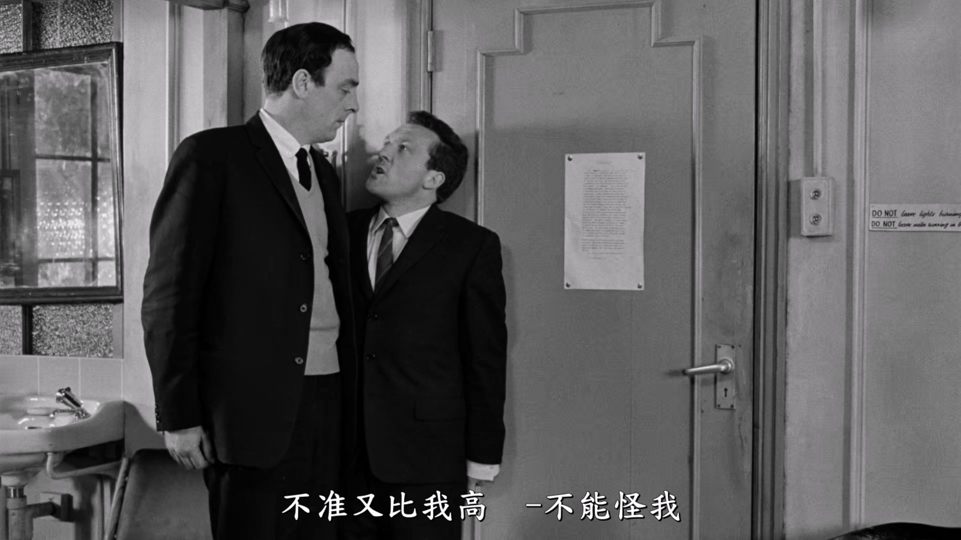 1964 一夜狂欢 A Hard Day's Night 1964.mkv_20250811_135141.077.jpg