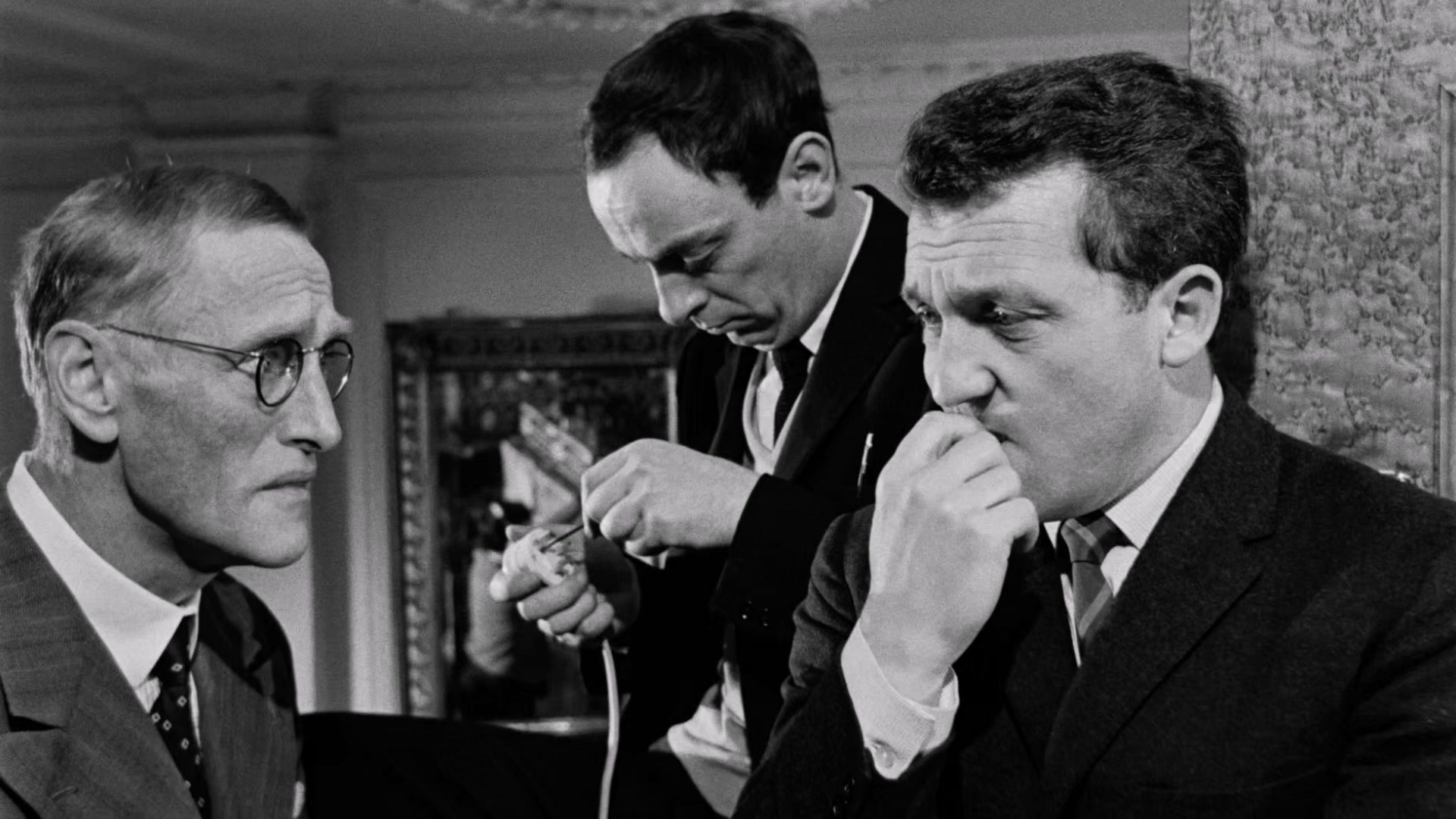 1964 一夜狂欢 A Hard Day's Night 1964.mkv_20250811_135207.974.jpg