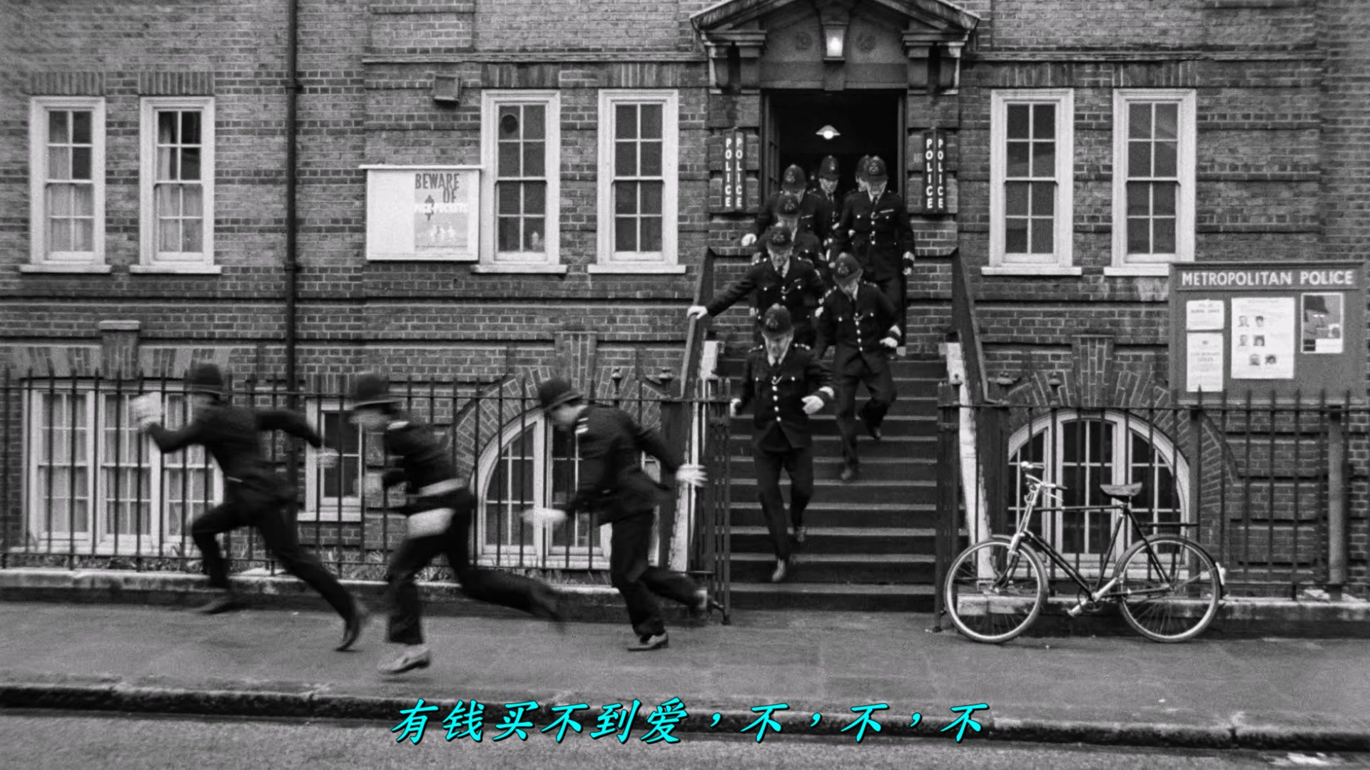 1964 一夜狂欢 A Hard Day's Night 1964.mkv_20250811_135314.128.jpg