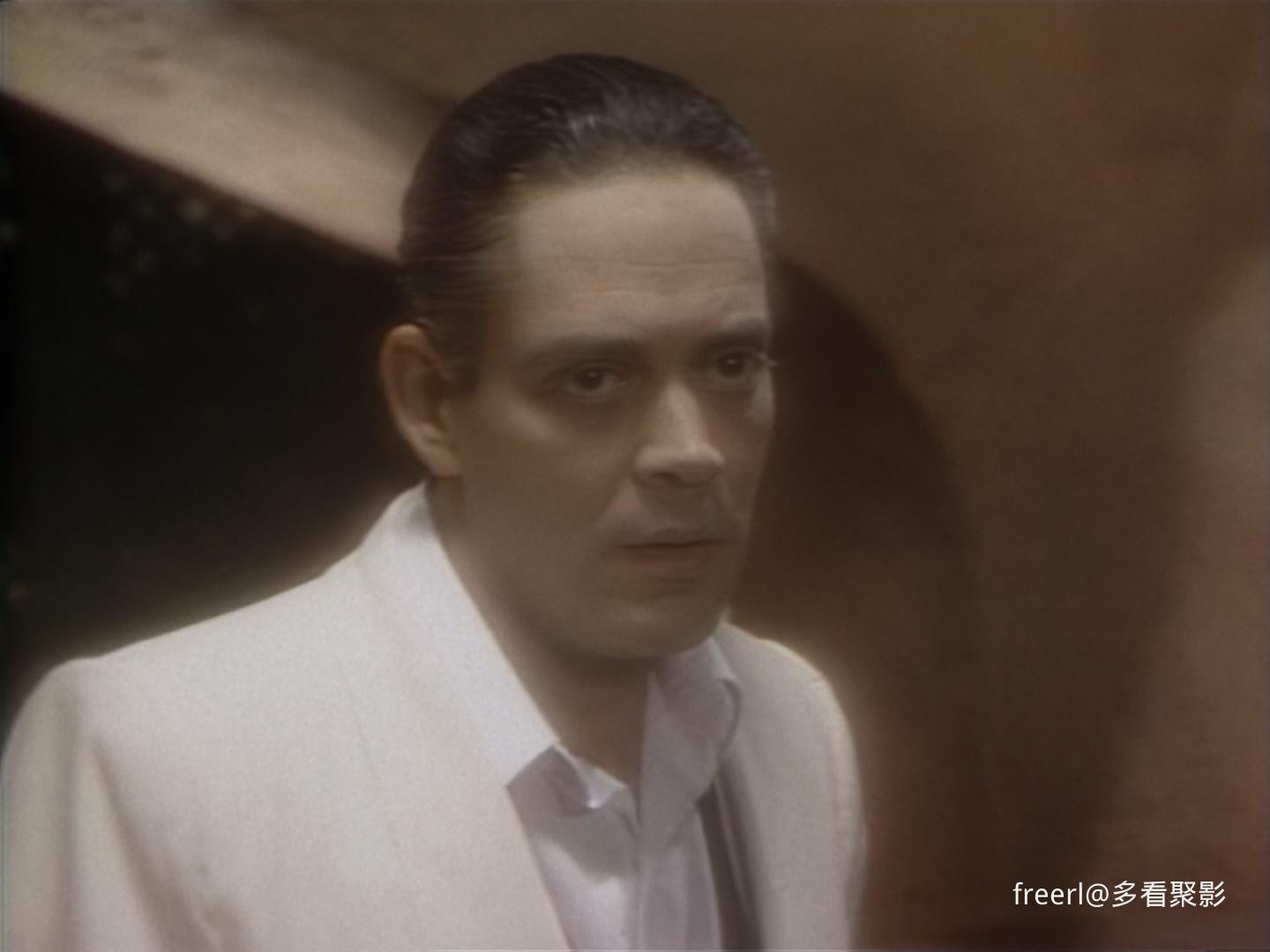 未来陷阱 记忆银行 Overdrawn at the Memory Bank 1984 1080p [AC3, AC3] [zho, eng] .jpg