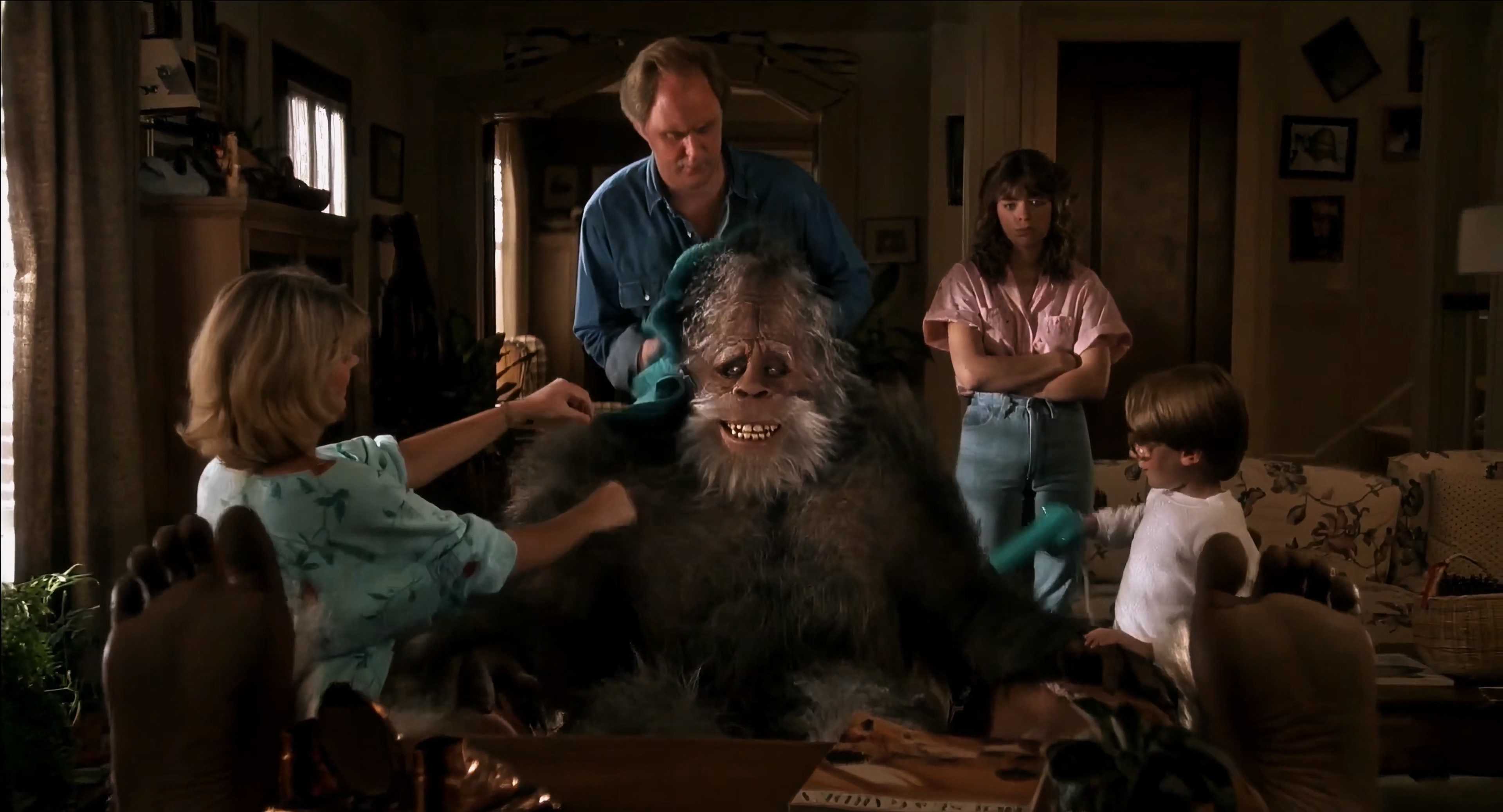 1987 大脚哈利 Harry and the Hendersons.mkv_20251004_111712.408.jpg