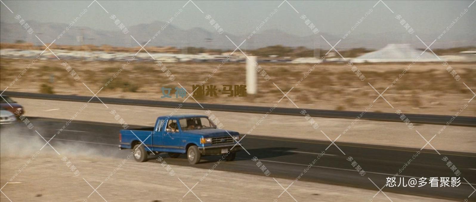 艳舞女郎.Showgirls.1995.REMASTERED.1080p.BluRay.x265.2audio-RARBG特效字幕 (1).mk.jpg