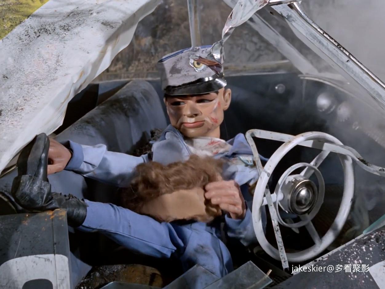 Thunderbirds S01E01 Trapped in the Sky.mp4_20251108_013331.237.jpg