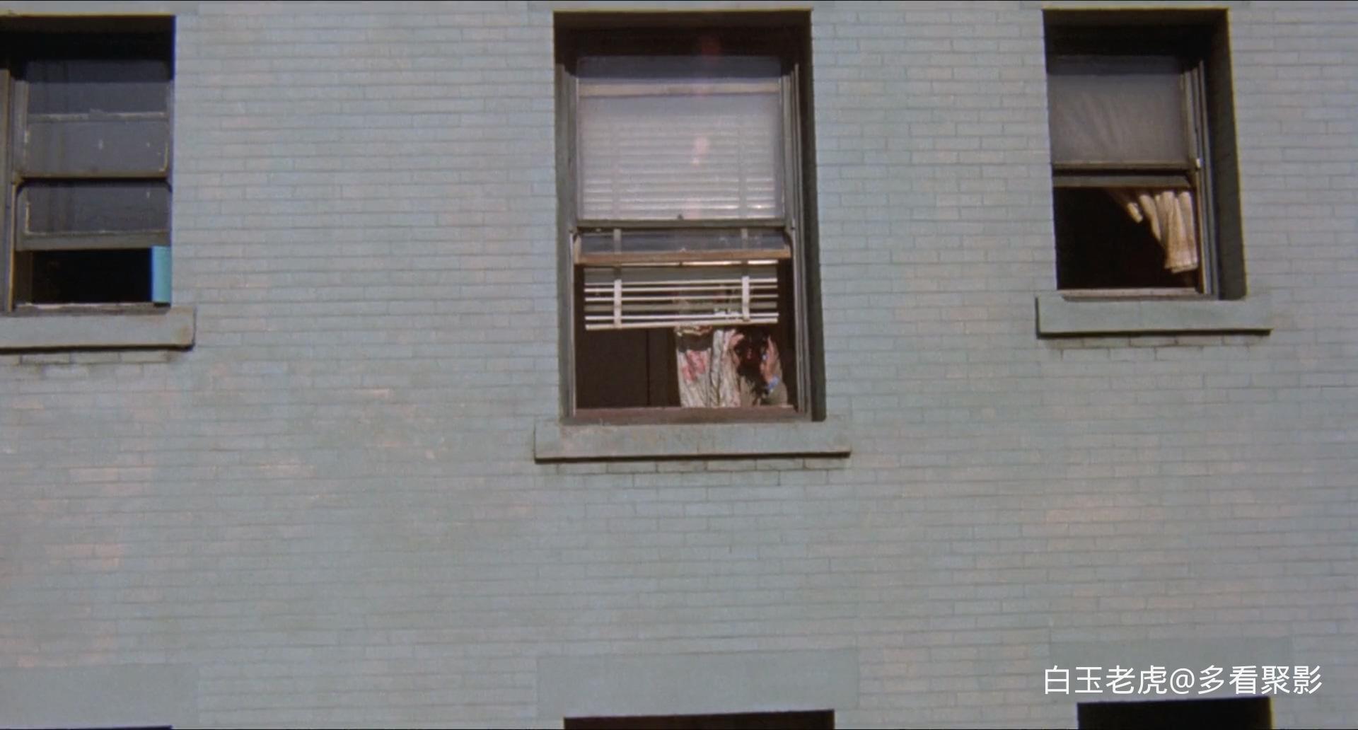 The.Mechanic.1972.1080p.BluRay.H264.AAC-RARBG.mkv_20260117_212744.389.jpg