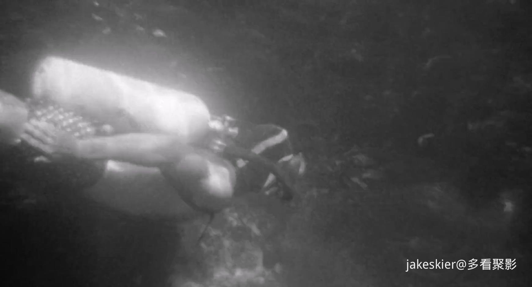 1955.地狱之魔(银狐字幕组81分钟).1080P.英语硬中字.mp4_20260129_232608.646.jpg