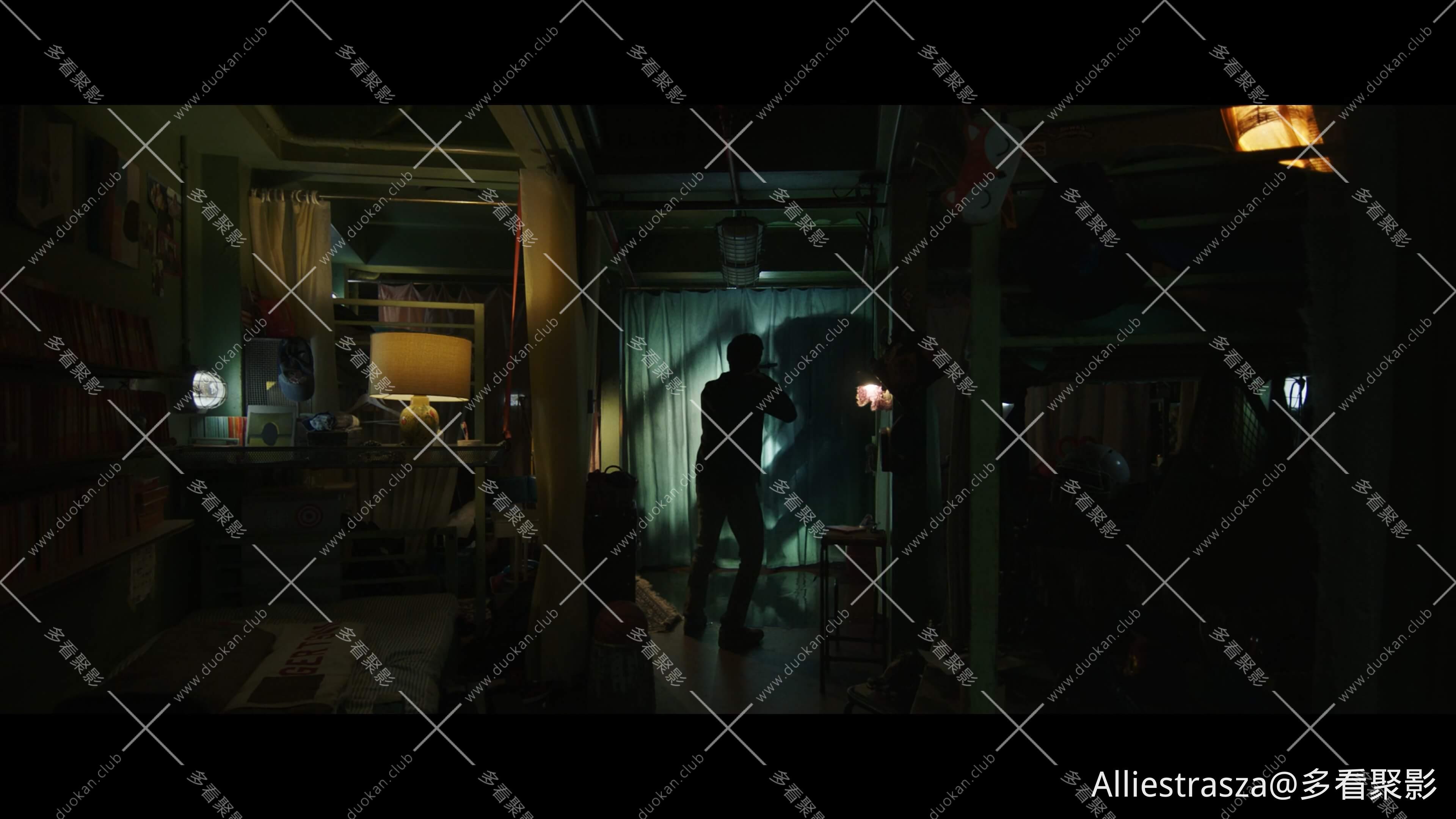 Love.And.Monsters.2020.2160p.4K.WEB.x265.10bit.AAC5.1-[YTS.MX] (1)_0007.jpg