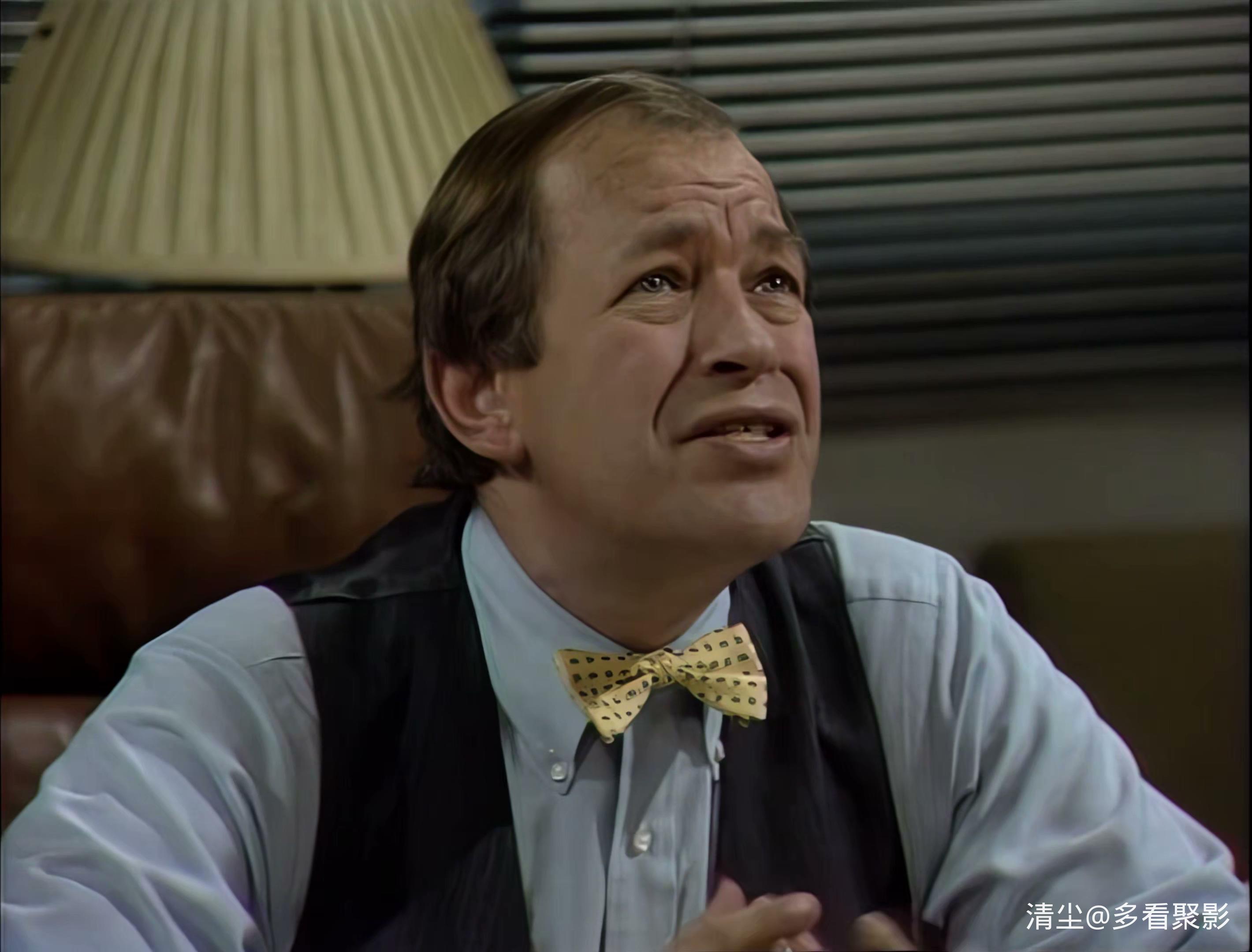 S03E04 找工作 Not Necessarily The News.mkv_20260703_005547.245.jpg