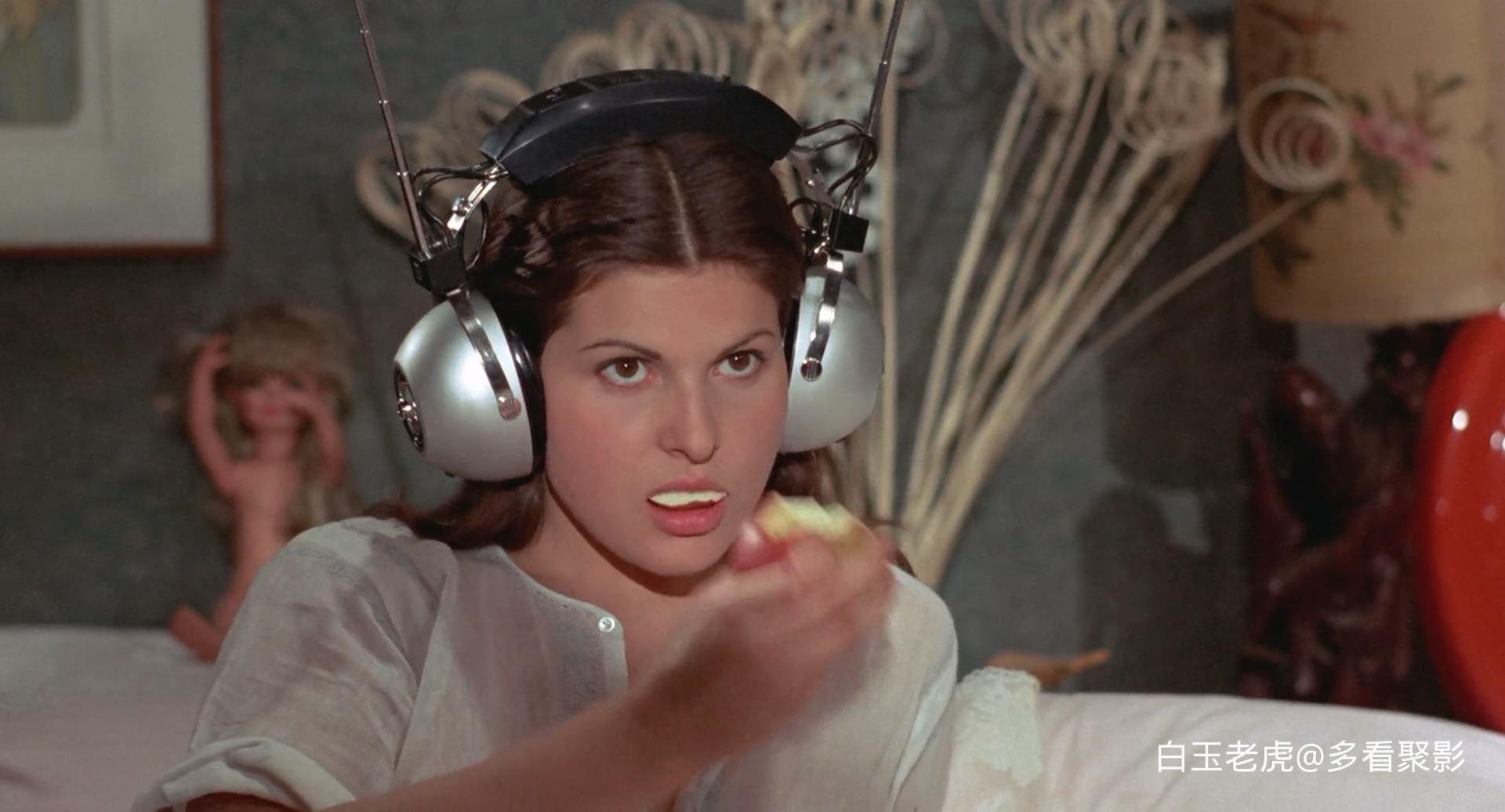 In.The.Name.Of.The.Italian.People.1971.1080p.BluRay.x264.AAC-[YTS.BZ].mkv_202608.jpg