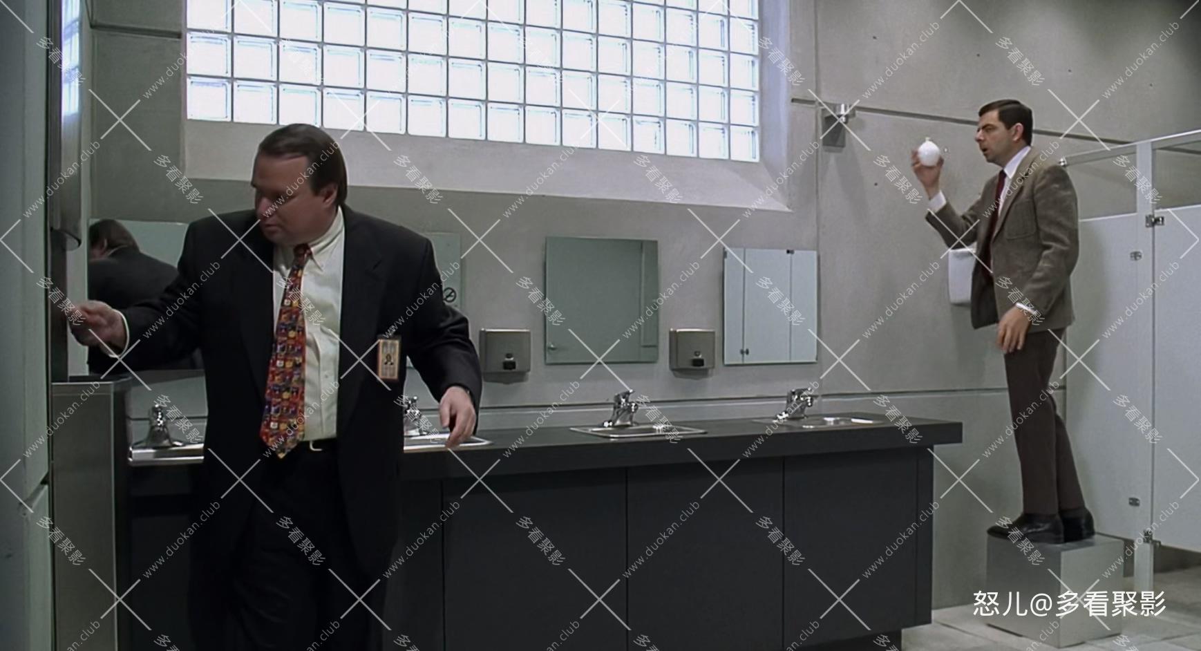 憨豆先生的大灾难.Bean.1997.1080p.BluRay.x265.10bit .AC3.2audio.mkv_20260814_110218.519.jpg