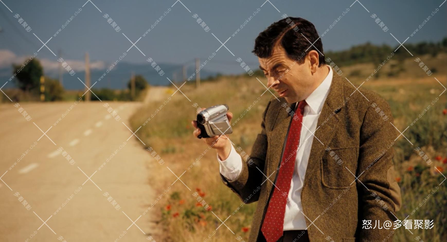 憨豆的黄金周.Mr. Bean's.Holiday.2007.1080p.BluRay.x265 10bit.2audio-Tigole..jpg